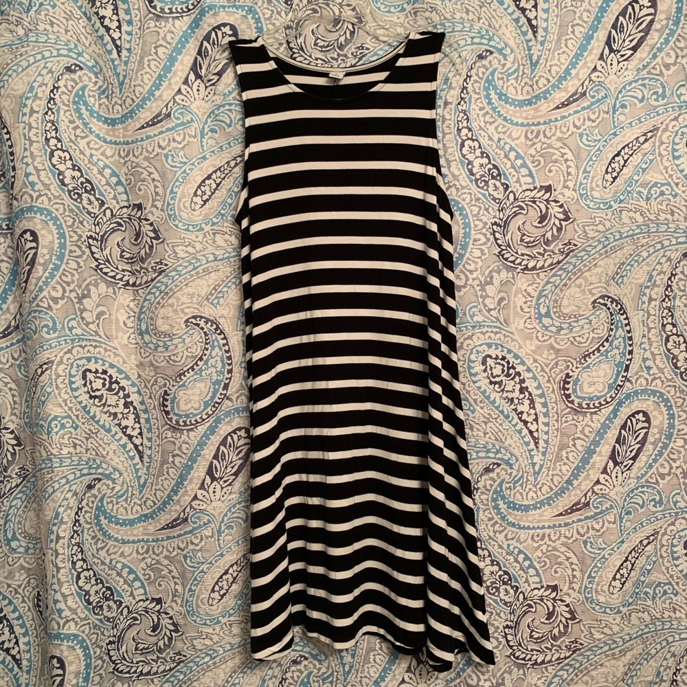 Old Navy Black and White Striped Dress